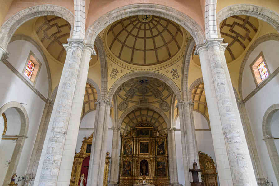 Huelva - Aracena 14 - parroquia de Nuestra Señora de la Asunción.jpg